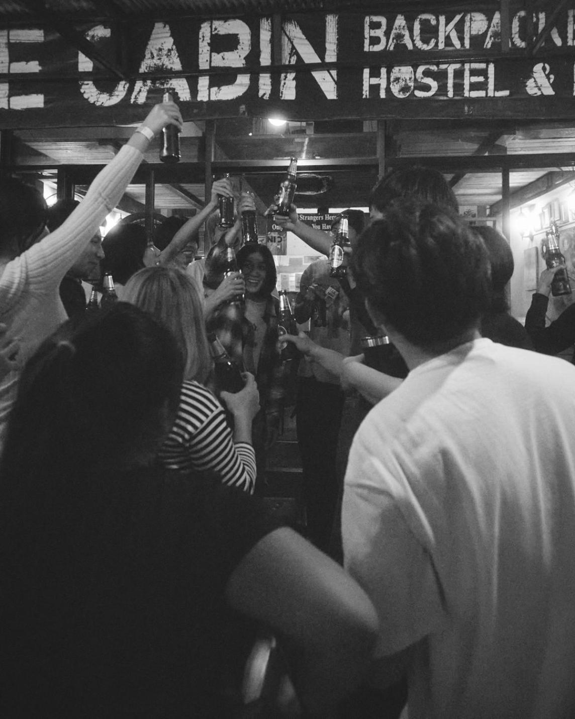 The Cabin Backpackers Hostel & Bar Τσιάνγκ Μάι Εξωτερικό φωτογραφία